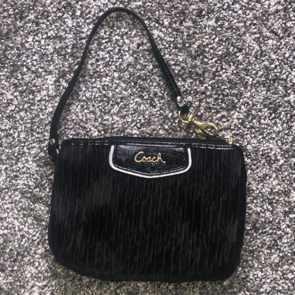 COACH black/gold wristlet